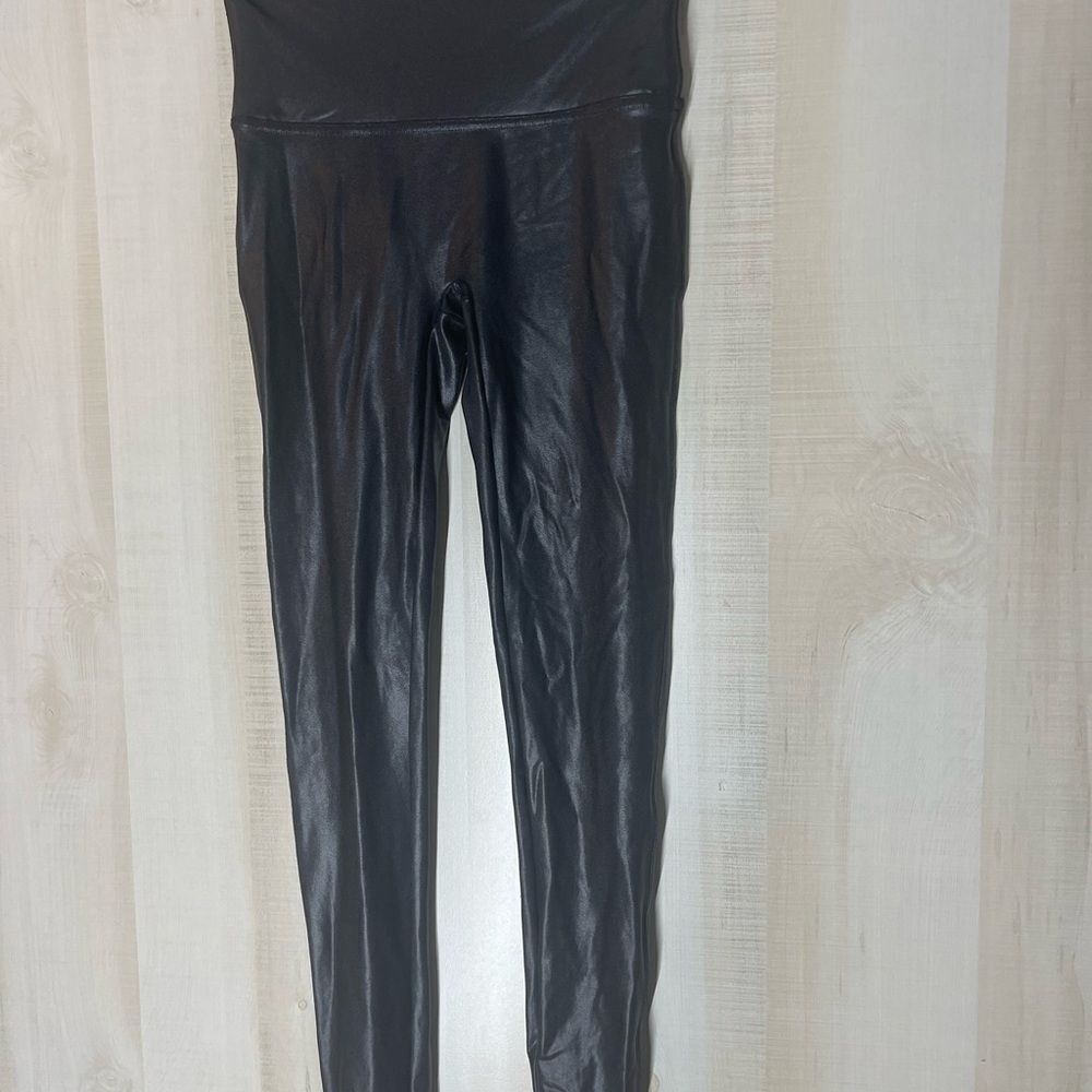 Spanx faux black leather leggings, size medium‎ - Picture 3 of 16